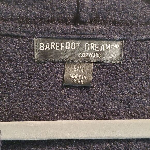 Barefoot Dreams cozychic lite Island Wrap cardigan in black - Picture 4 of 11